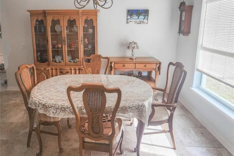 House in Palm Coast, Florida 4 bedrooms, 145.11 sq.m. № 1260390 - photo 8