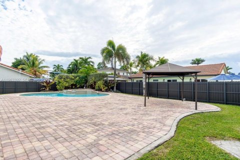 Villa ou maison à vendre à Miami, Floride: 3 chambres, 175.59 m2 № 2026293 - photo 29