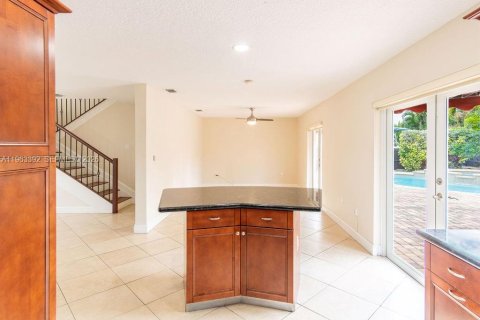 Villa ou maison à vendre à Miami, Floride: 3 chambres, 175.59 m2 № 2026293 - photo 11