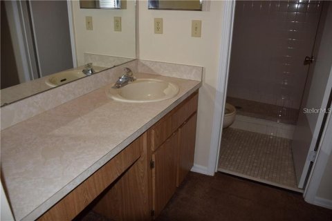 House in Kissimmee, Florida 2 bedrooms, 96.43 sq.m. № 2239708 - photo 12