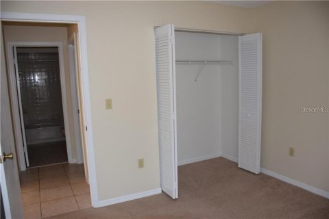 House in Kissimmee, Florida 2 bedrooms, 96.43 sq.m. № 2239708 - photo 7