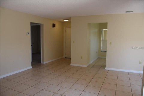 House in Kissimmee, Florida 2 bedrooms, 96.43 sq.m. № 2239708 - photo 5