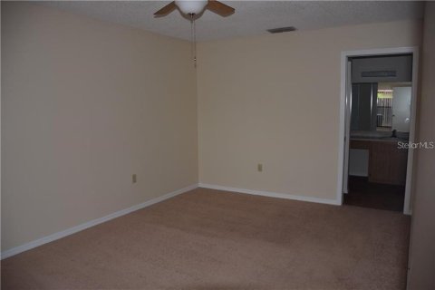 House in Kissimmee, Florida 2 bedrooms, 96.43 sq.m. № 2239708 - photo 10