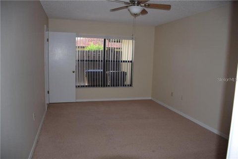 House in Kissimmee, Florida 2 bedrooms, 96.43 sq.m. № 2239708 - photo 11