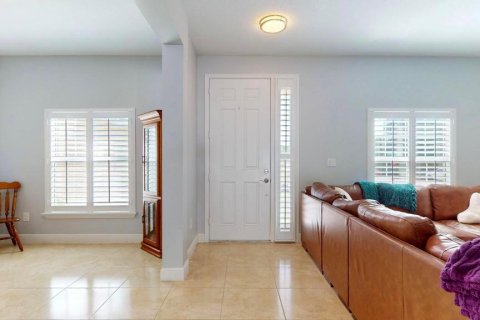 Villa ou maison à vendre à Port St. Lucie, Floride: 4 chambres, 221.94 m2 № 2178811 - photo 5