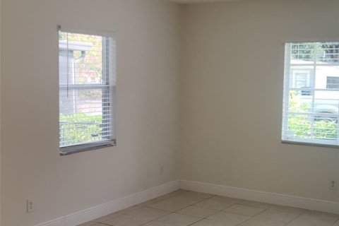 House in Tampa, Florida 3 bedrooms, 131.27 sq.m. № 2220499 - photo 19