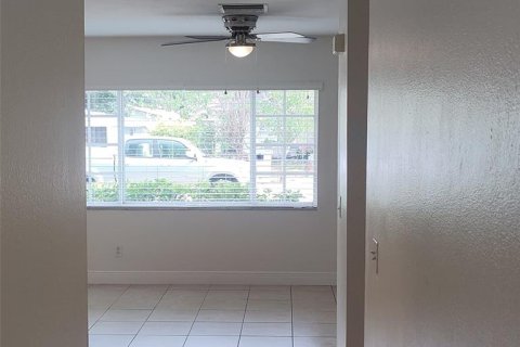 House in Tampa, Florida 3 bedrooms, 131.27 sq.m. № 2220499 - photo 6