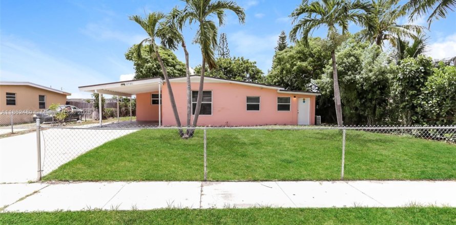Villa ou maison à Boynton Beach, Floride 4 chambres, 94.39 m2 № 1890103