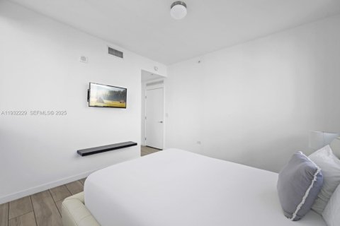 Купить кондоминиум в Майами, Флорида 2 спальни, 98.85м2, № 2034952 - фото 12