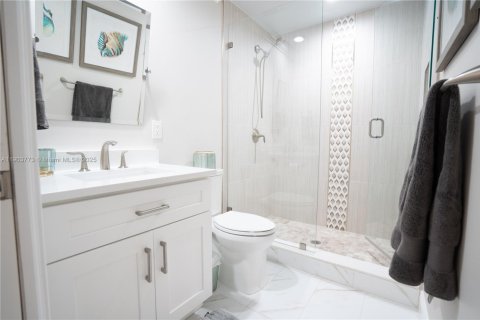 House in Plantation, Florida 4 bedrooms, 235.23 sq.m. № 1963509 - photo 13