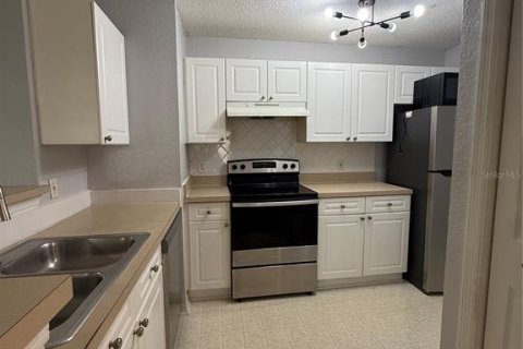Appartement à louer à Tampa, Floride: 2 chambres, 100.61 m2 № 2385591 - photo 7