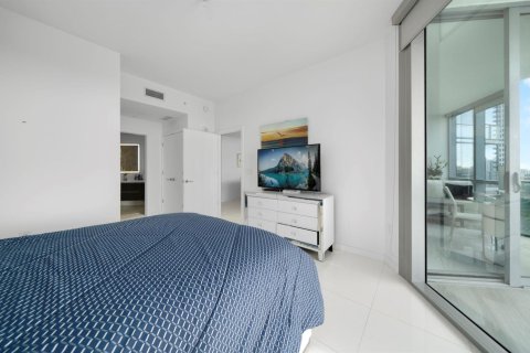 Condo in Miami, Florida, 1 bedroom  № 2082596 - photo 9
