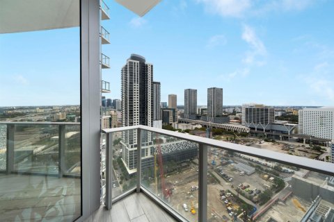 Condo in Miami, Florida, 1 bedroom  № 2082596 - photo 24