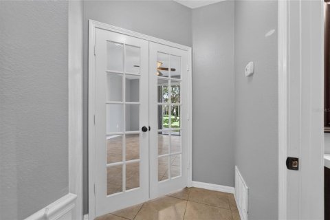 Townhouse in Tampa, Florida 3 bedrooms, 171.31 sq.m. № 2234799 - photo 10