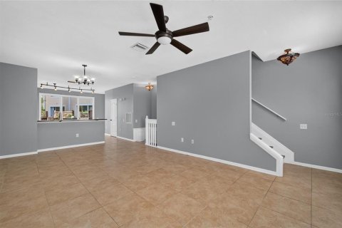 Townhouse in Tampa, Florida 3 bedrooms, 171.31 sq.m. № 2234799 - photo 19