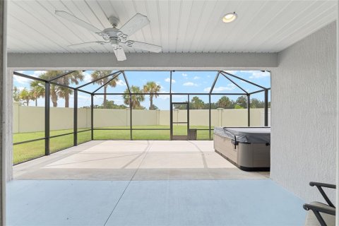 House in The Villages, Florida 3 bedrooms, 157.56 sq.m. № 1894313 - photo 26