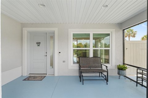 House in The Villages, Florida 3 bedrooms, 157.56 sq.m. № 1894313 - photo 7