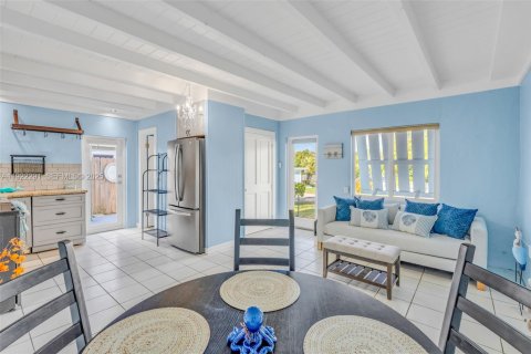 Casa en venta en Key Largo, Florida, 1 dormitorio, 52.12 m2 № 1976450 - foto 7