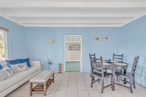 Casa en venta en Key Largo, Florida, 1 dormitorio, 52.12 m2 № 1976450 - foto 13