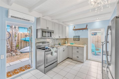 Casa en venta en Key Largo, Florida, 1 dormitorio, 52.12 m2 № 1976450 - foto 9