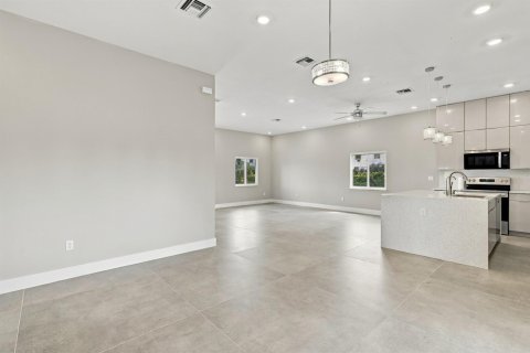 House in Okeechobee, Florida 4 bedrooms № 2377249 - photo 16