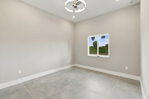 House in Okeechobee, Florida 4 bedrooms № 2377249 - photo 25
