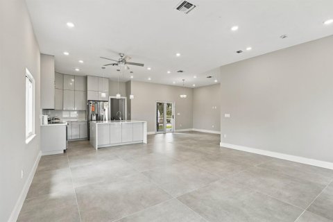 House in Okeechobee, Florida 4 bedrooms № 2377249 - photo 12