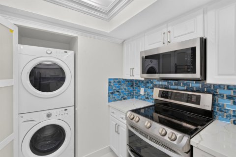 Condominio en venta en South Palm Beach, Florida, 1 dormitorio, 106 m2 № 2392447 - foto 10