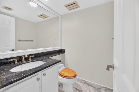 Condominio en venta en South Palm Beach, Florida, 1 dormitorio, 106 m2 № 2392447 - foto 15