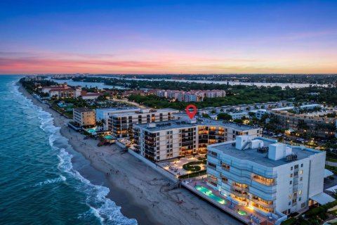 Condominio en South Palm Beach, Florida, 1 dormitorio  № 2392447