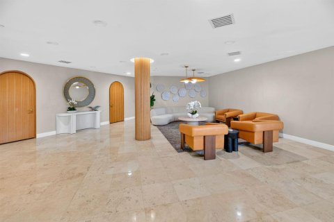 Condominio en venta en South Palm Beach, Florida, 1 dormitorio, 106 m2 № 2392447 - foto 19