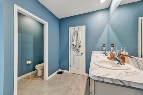 House in New Port Richey, Florida 4 bedrooms, 209.96 sq.m. № 1869055 - photo 26