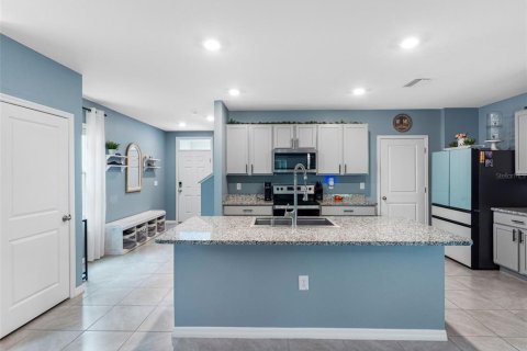 House in New Port Richey, Florida 4 bedrooms, 209.96 sq.m. № 1869055 - photo 9