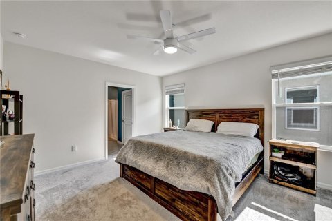House in New Port Richey, Florida 4 bedrooms, 209.96 sq.m. № 1869055 - photo 20