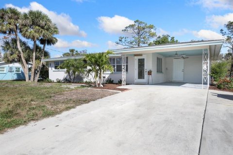 Villa ou maison à vendre à Englewood, Floride: 3 chambres, 100.33 m2 № 1603230 - photo 2