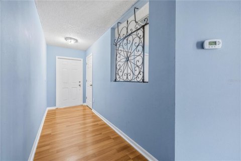 Touwnhouse à vendre à Tampa, Floride: 3 chambres, 141.58 m2 № 2220731 - photo 5