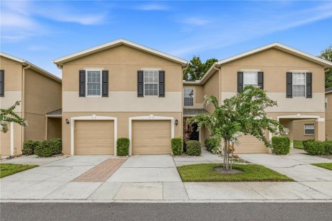 Touwnhouse à vendre à Tampa, Floride: 3 chambres, 141.58 m2 № 2220731 - photo 2
