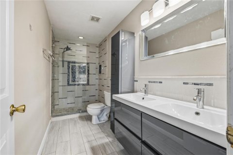 Touwnhouse à vendre à Tampa, Floride: 3 chambres, 141.58 m2 № 2220731 - photo 19