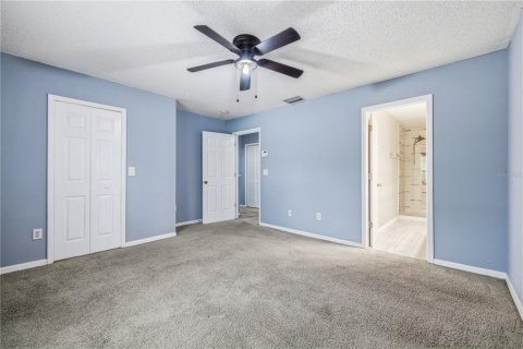 Touwnhouse à vendre à Tampa, Floride: 3 chambres, 141.58 m2 № 2220731 - photo 17