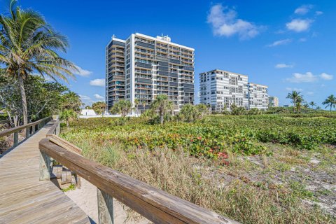 Condo in Hutchinson Island South, Florida, 3 bedrooms  № 2082554 - photo 26