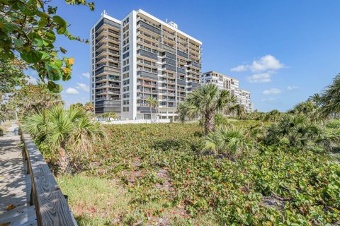 Condo in Hutchinson Island South, Florida, 3 bedrooms  № 2082554 - photo 27