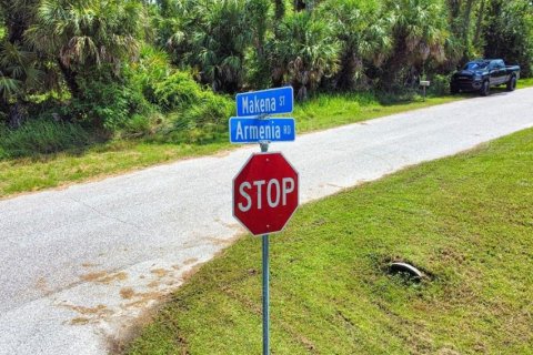 Land in North Port, Florida № 2159615 - photo 9