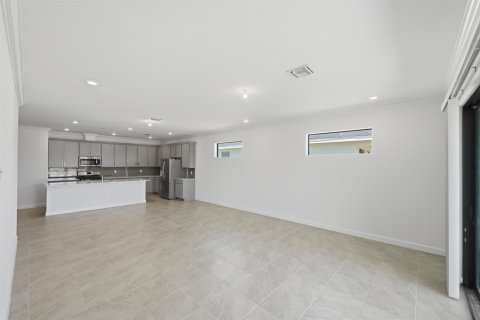 Casa en venta en Port St. Lucie, Florida, 4 dormitorios, 209.59 m2 № 2168257 - foto 7