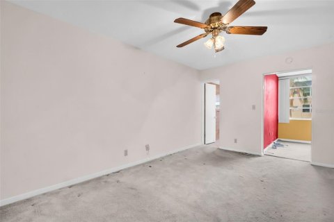 Condo in Saint Petersburg, Florida, 2 bedrooms  № 1786837 - photo 19
