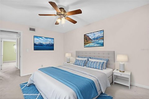 Condo in Saint Petersburg, Florida, 2 bedrooms  № 1786837 - photo 16