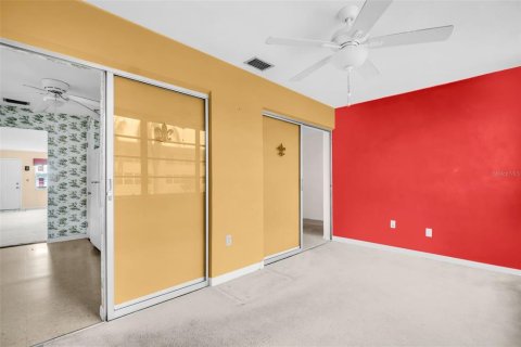 Condo in Saint Petersburg, Florida, 2 bedrooms  № 1786837 - photo 14