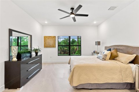 Villa ou maison à vendre à Port Charlotte, Floride: 4 chambres, 202.53 m2 № 2195166 - photo 25