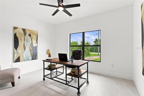 Villa ou maison à vendre à Port Charlotte, Floride: 4 chambres, 202.53 m2 № 2195166 - photo 29