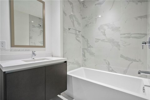 Appartement à louer à Miami, Floride: 2 chambres, 110.09 m2 № 2000123 - photo 9