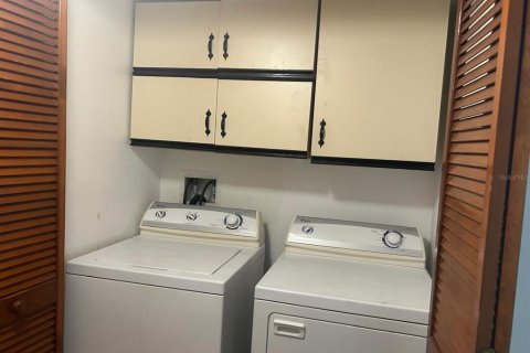 Купить кондоминиум в Киссимми, Флорида 5 комнат, 119.57м2, № 2148702 - фото 19